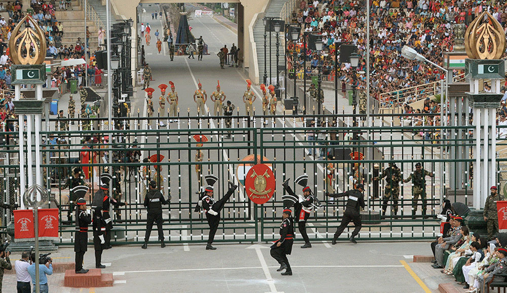 Wahga (Pakistan-India) Border Flag Lowering Ceremony