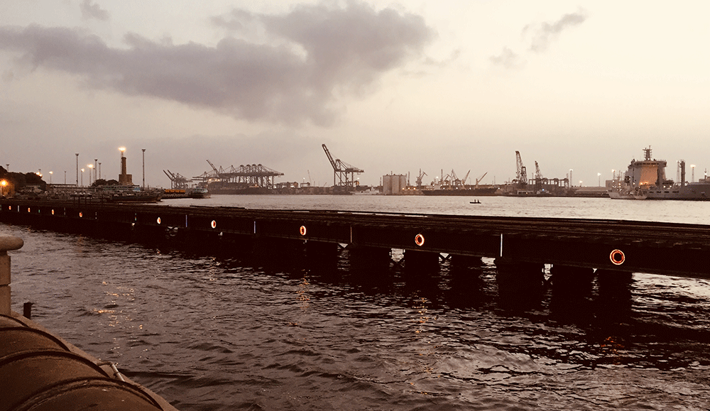 Port Grand