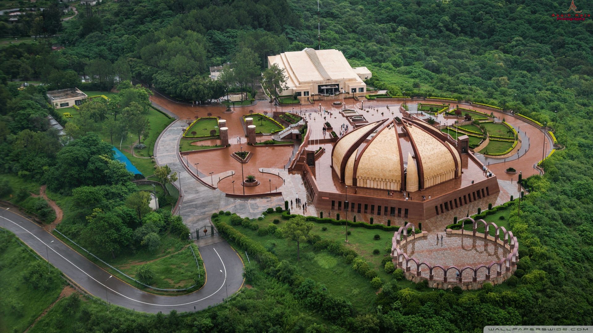 2. Pakistan Monument Wax Museum